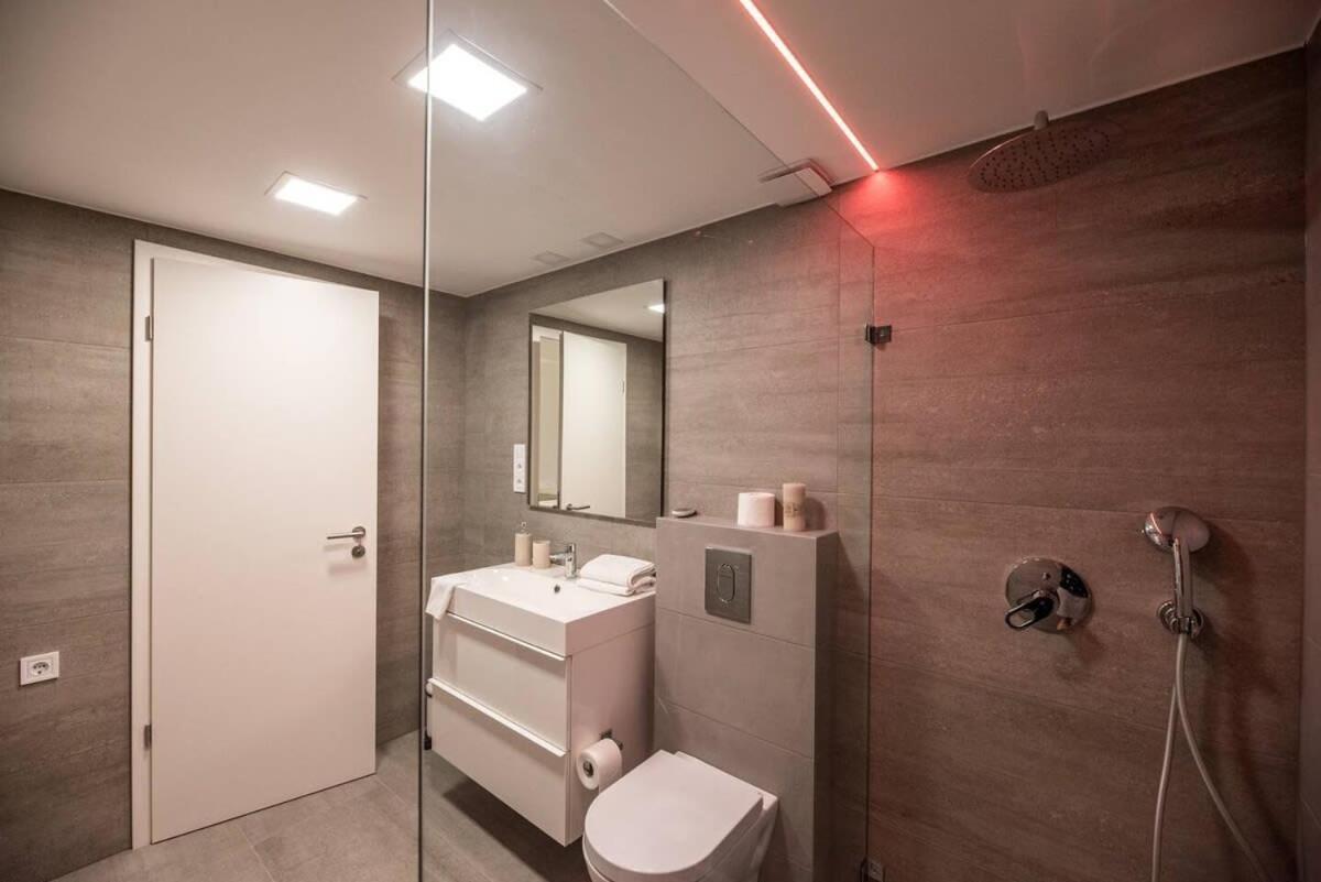 Renovated Design Apartment Close To The Danube Budapest Eksteriør billede