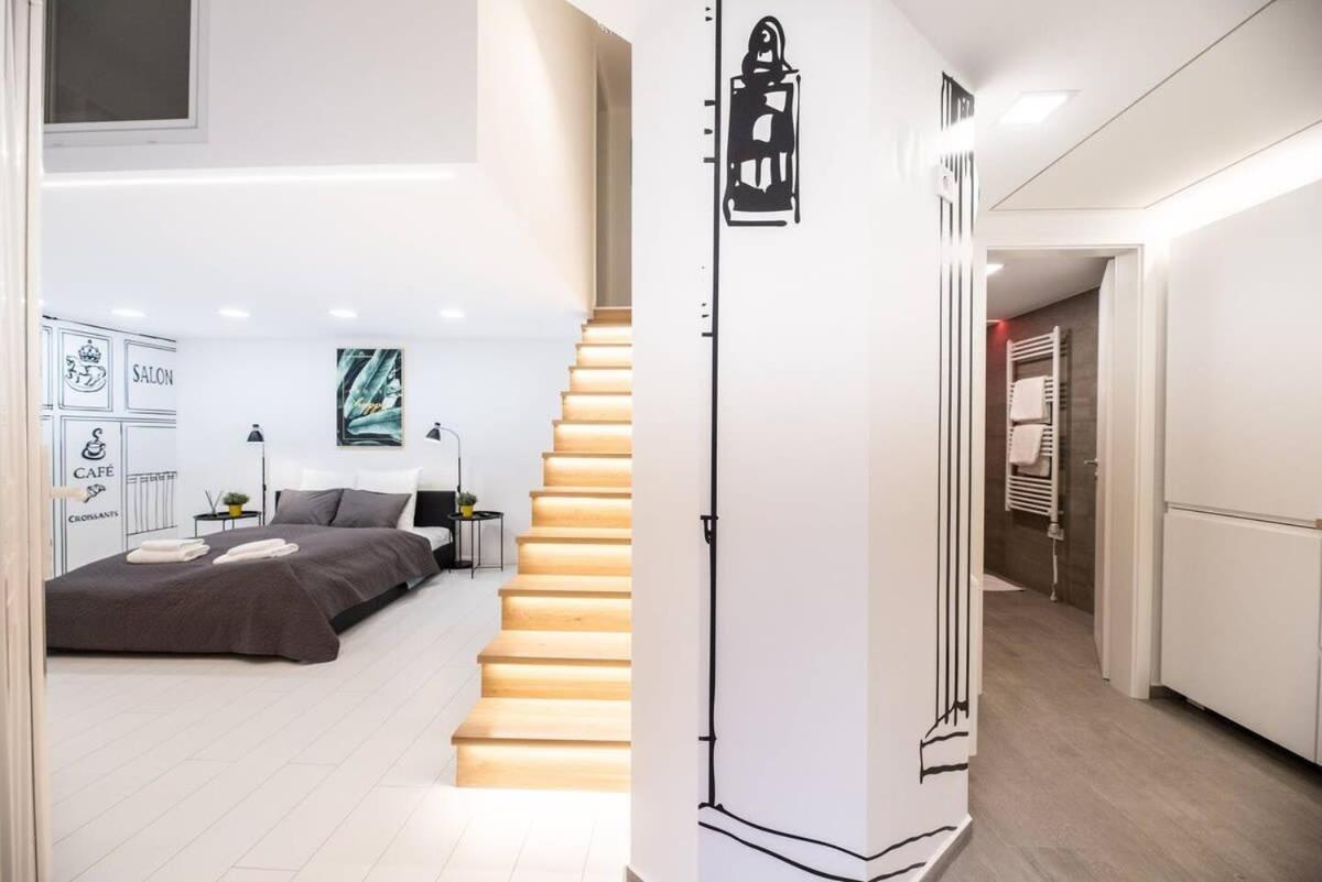 Renovated Design Apartment Close To The Danube Budapest Eksteriør billede