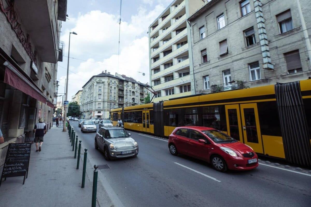 Renovated Design Apartment Close To The Danube Budapest Eksteriør billede